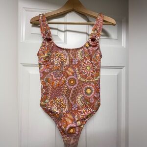 Billabong x Smiley 🙂 Floral One Piece 👙🌸🏝️